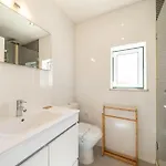 Guestready - Brilliant Flat Near S. Jorge Castle Апартаменты *