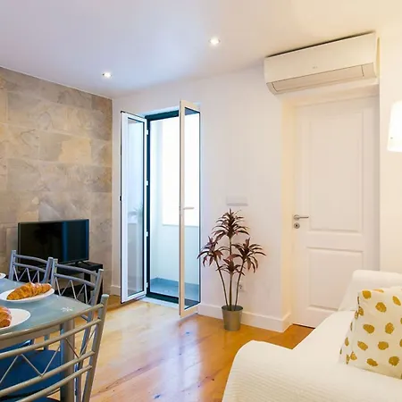 Joivy Cosy 1-bed Flat With Balcony In Alfama, Moments From The Port Apartment Lisbon
