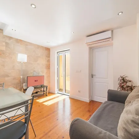 Apartment Guestready - Brilliant Flat Near S. Jorge Castle